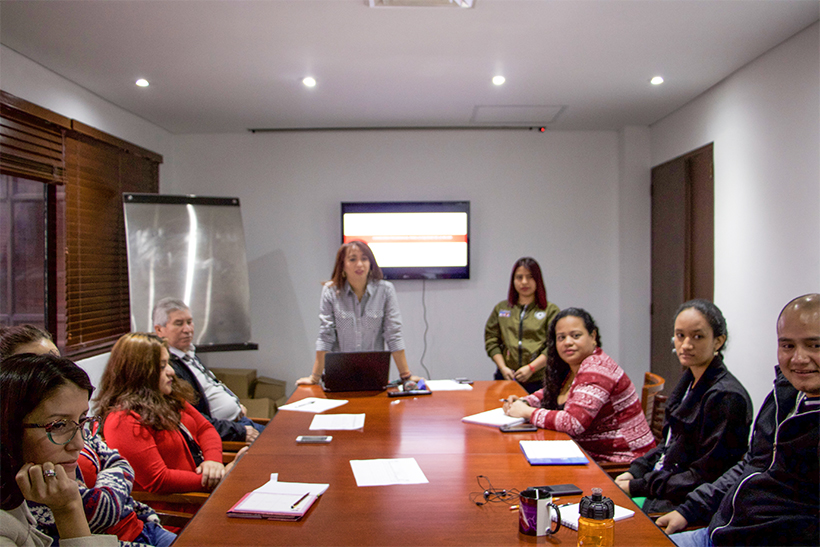 María Carolina Gómez, de la Consejería Presidencial para la Equidad de la Mujer, brinda capacitación a funcionarios UNP sobre Enfoque de Género