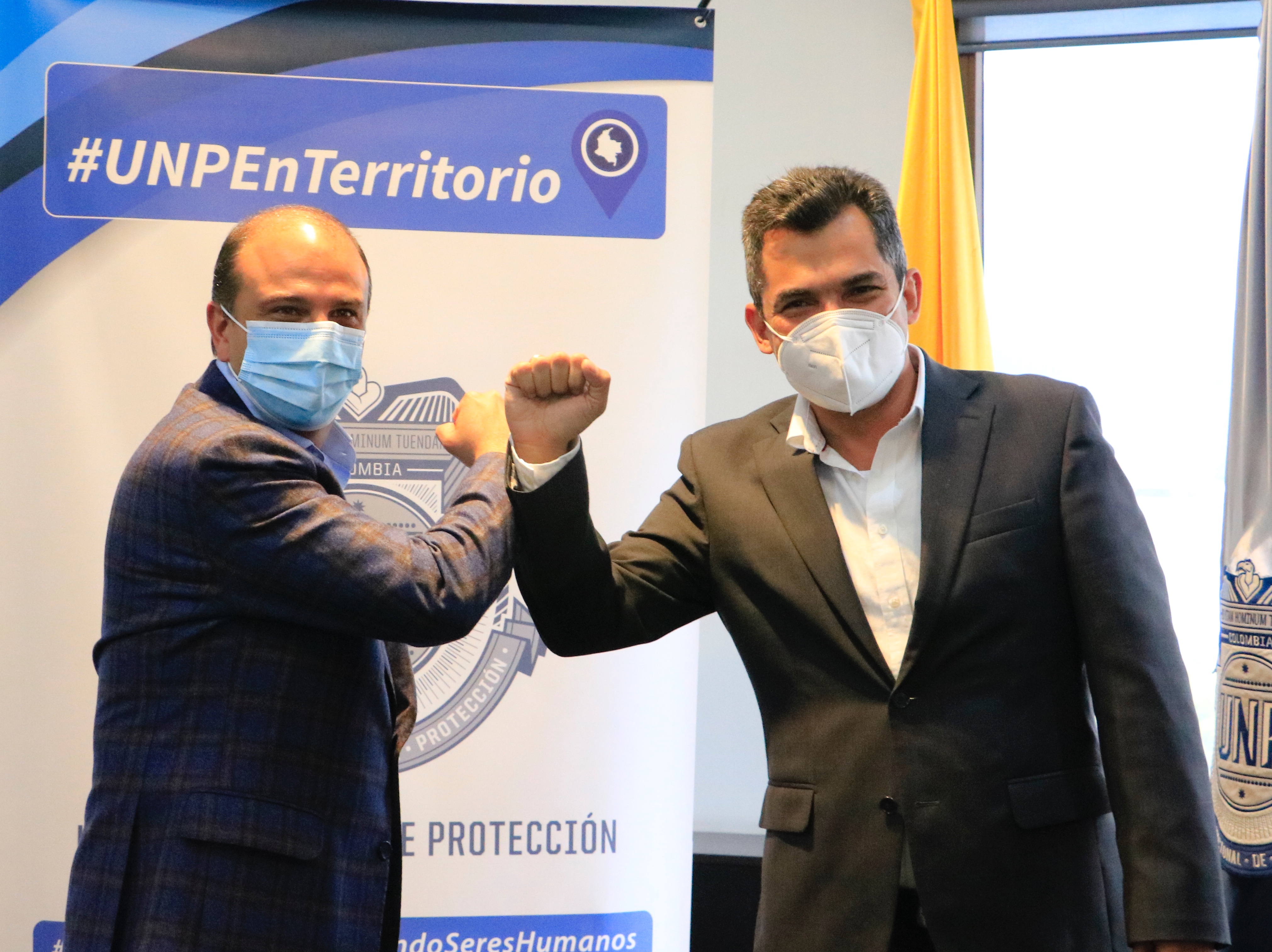 Director UNP junto a Defensor del Pueblo, Carlos Camargo Assis