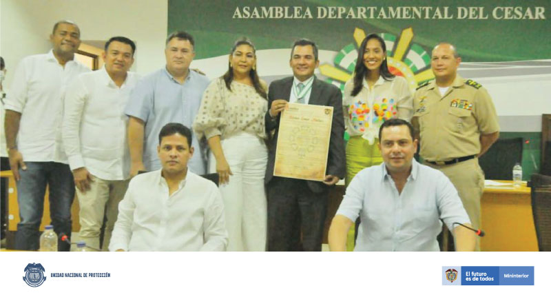 Imagen - Asamblea del Cesar concede La Gran Cruz Con Placa De Oro a Director de UNP Alfonso Campo Martínez