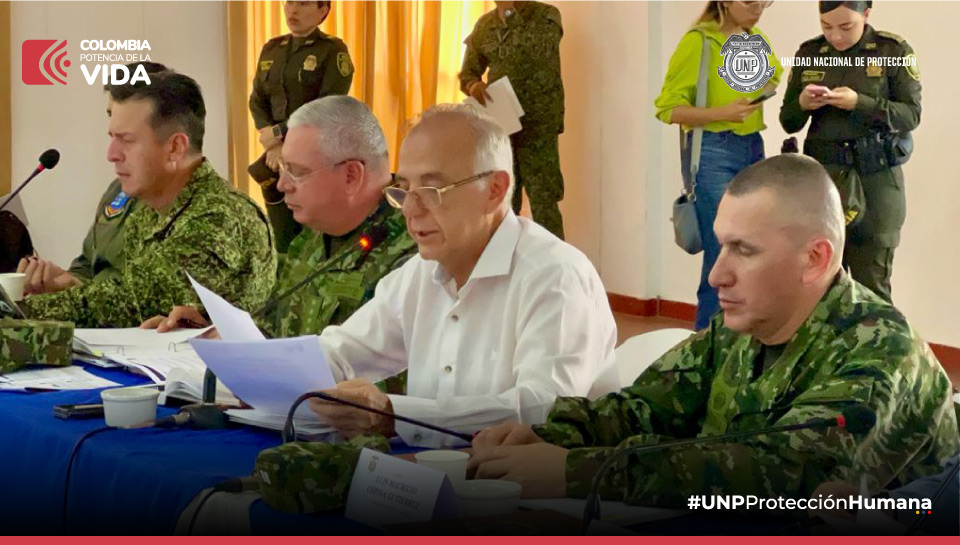 Ministro de Defensa y UNP en consejo regional de seguridad en Santander