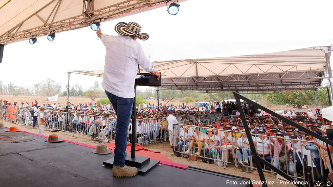 Entrega-predios-campesinos-victimas-marco-reforma-agraria-San-Antonio-de-Palmito-1280