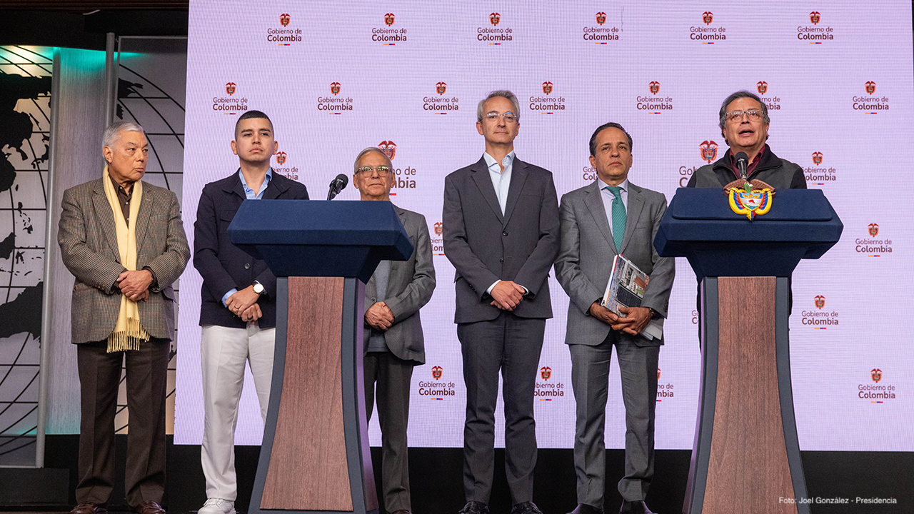 Presidente Petro anunció acuerdo con la banca privada para incrementar crédito para vivienda, industria, manufactura, agricultura y turismo en $55 billones en los próximos 18 meses