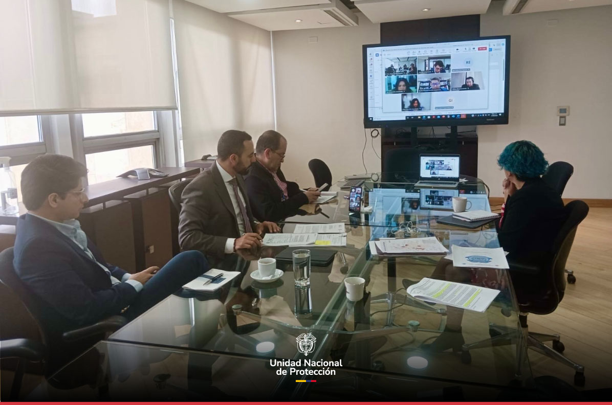UNP-y-delegados-de-Ecuador_2