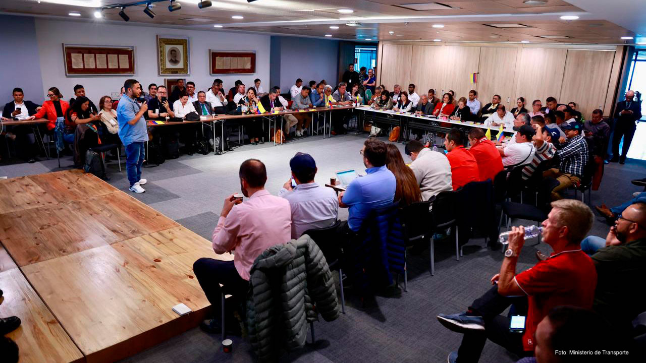 Mesa de negociación precio ACPM 2024