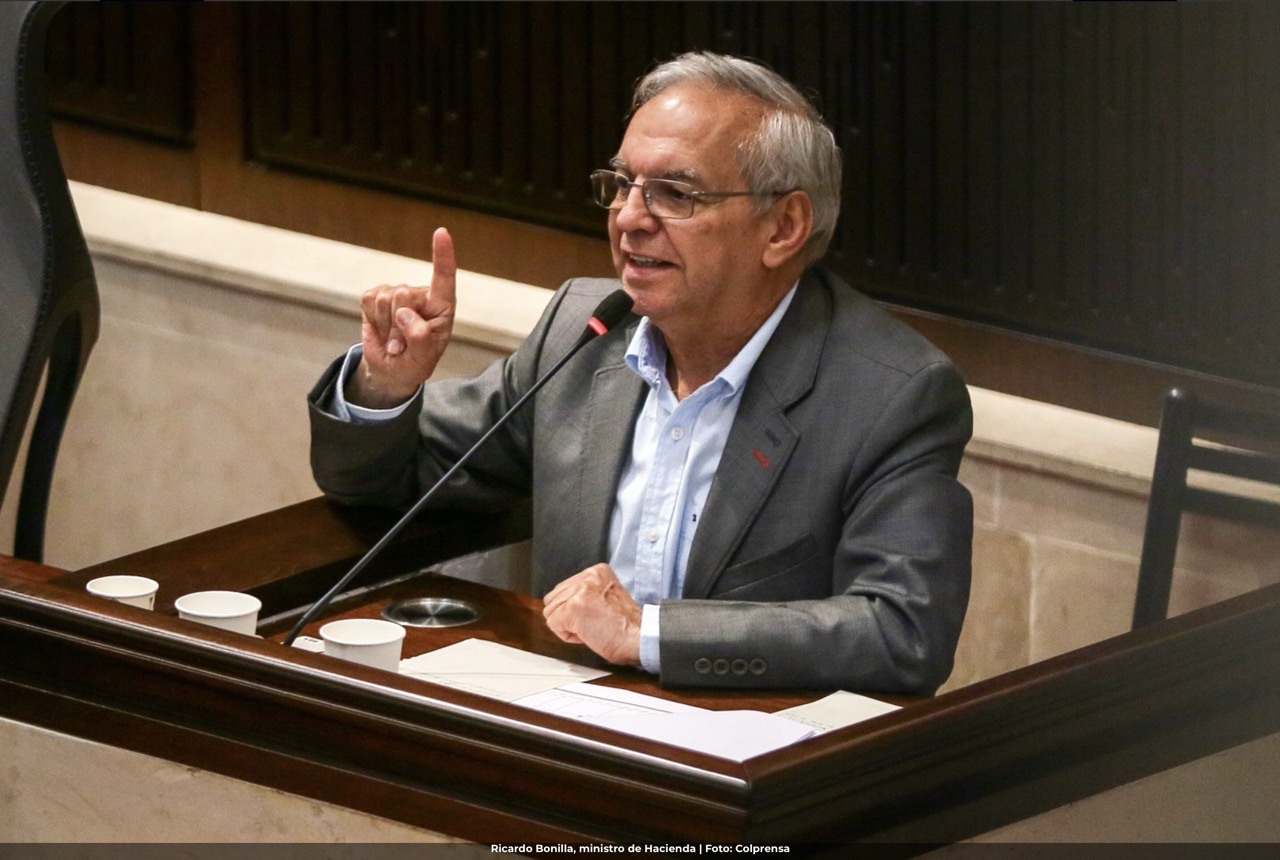 Ricardo Bonilla ministro de Hacienda