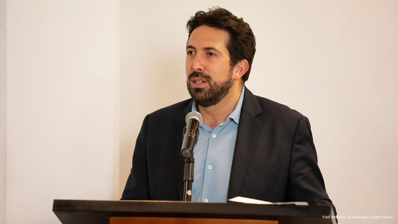 Diego Alejandro Guevara Castañeda, ministro de Hacienda y Crédito Público.